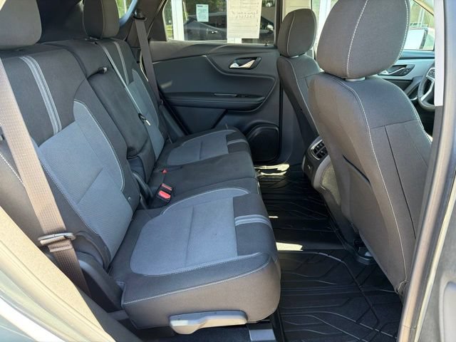 Used 2025 Chevrolet Blazer LT w/ Driver Confidence Package FWD image 17