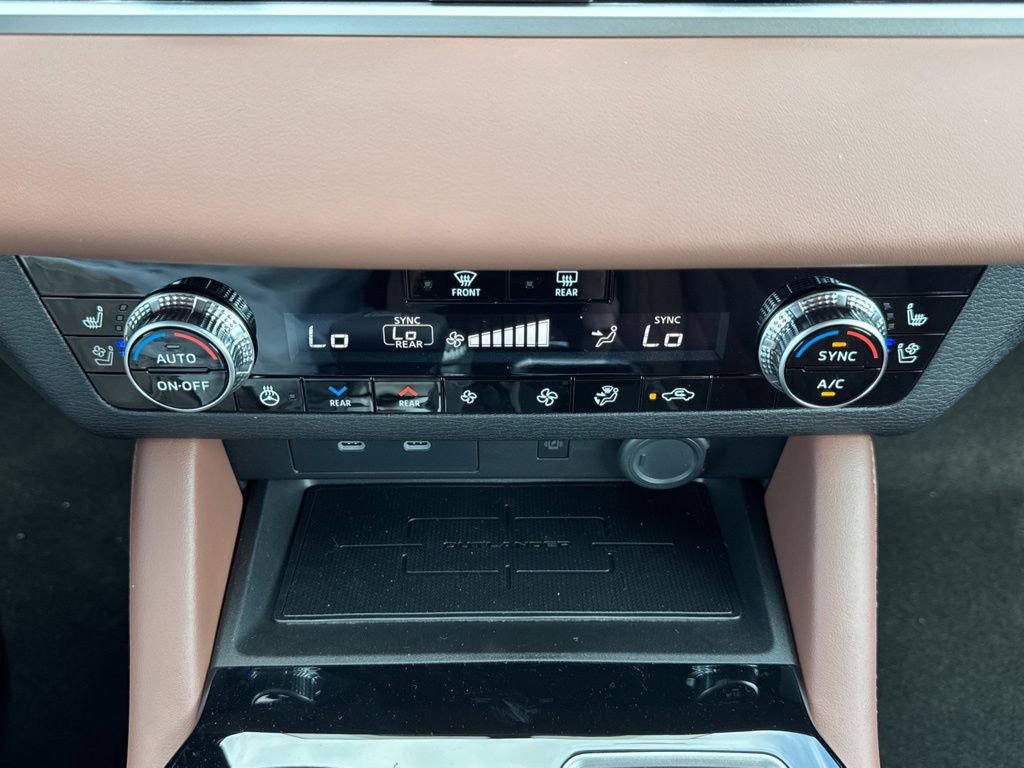 New 2026 Mitsubishi Outlander SEL FWD image 15