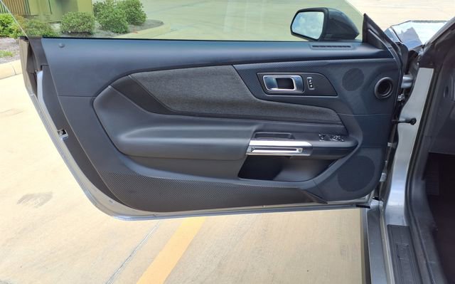 Used 2024 Ford Mustang Coupe image 13
