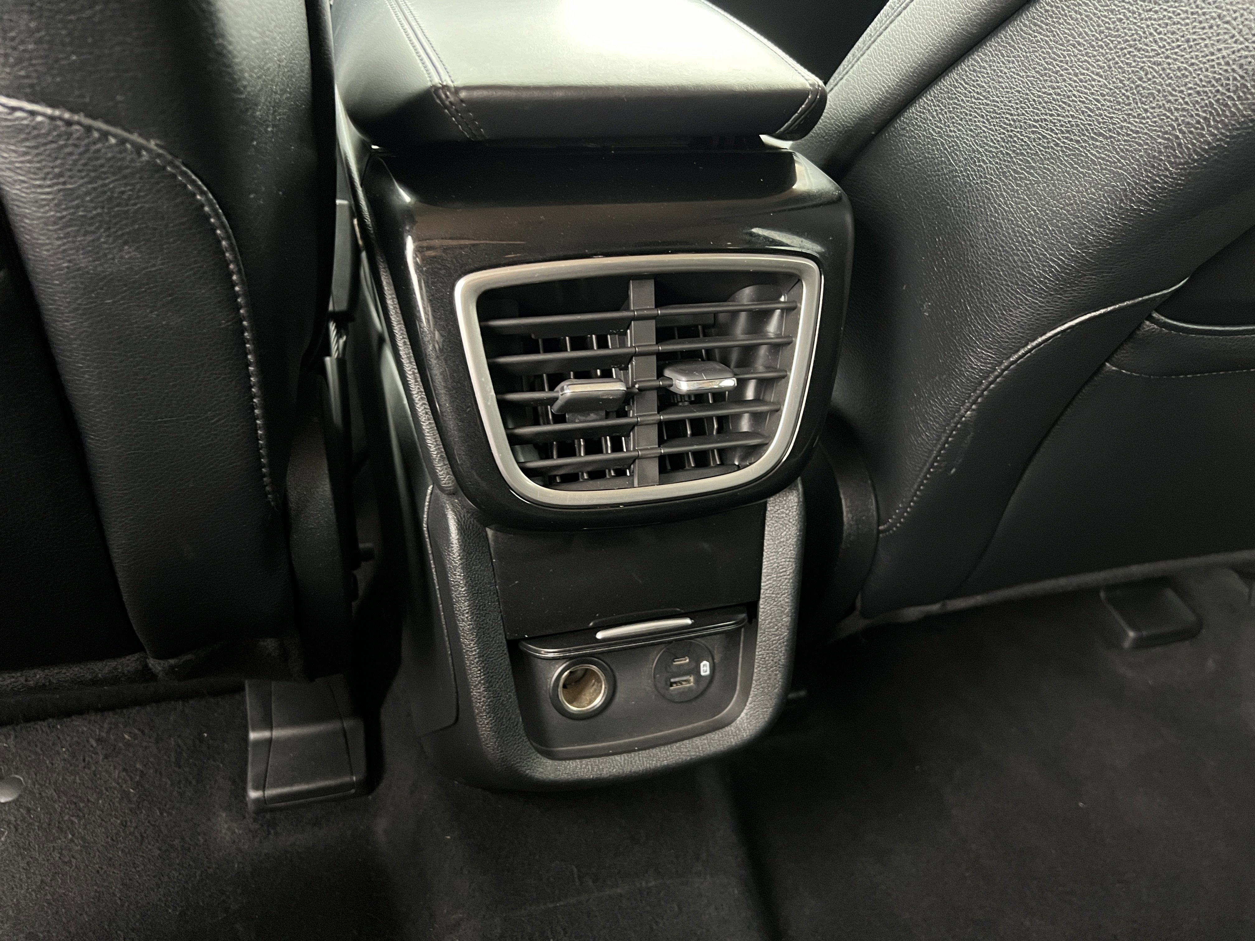 Used 2022 Lincoln Nautilus AWD image 25