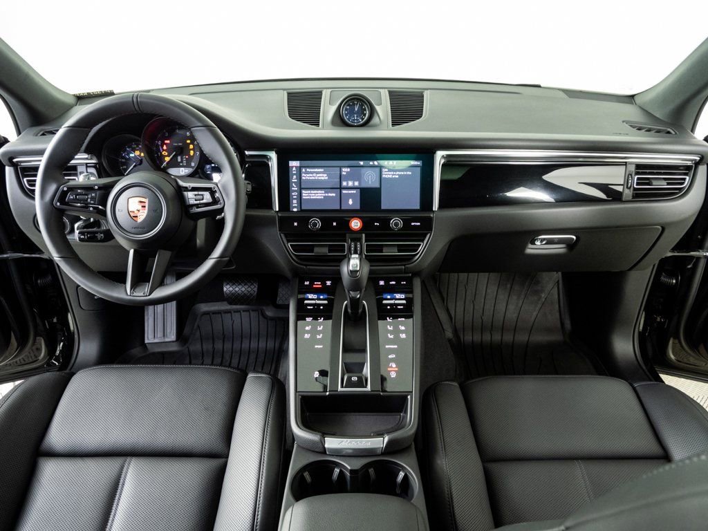New 2026 Porsche Macan AWD/4WD image 19