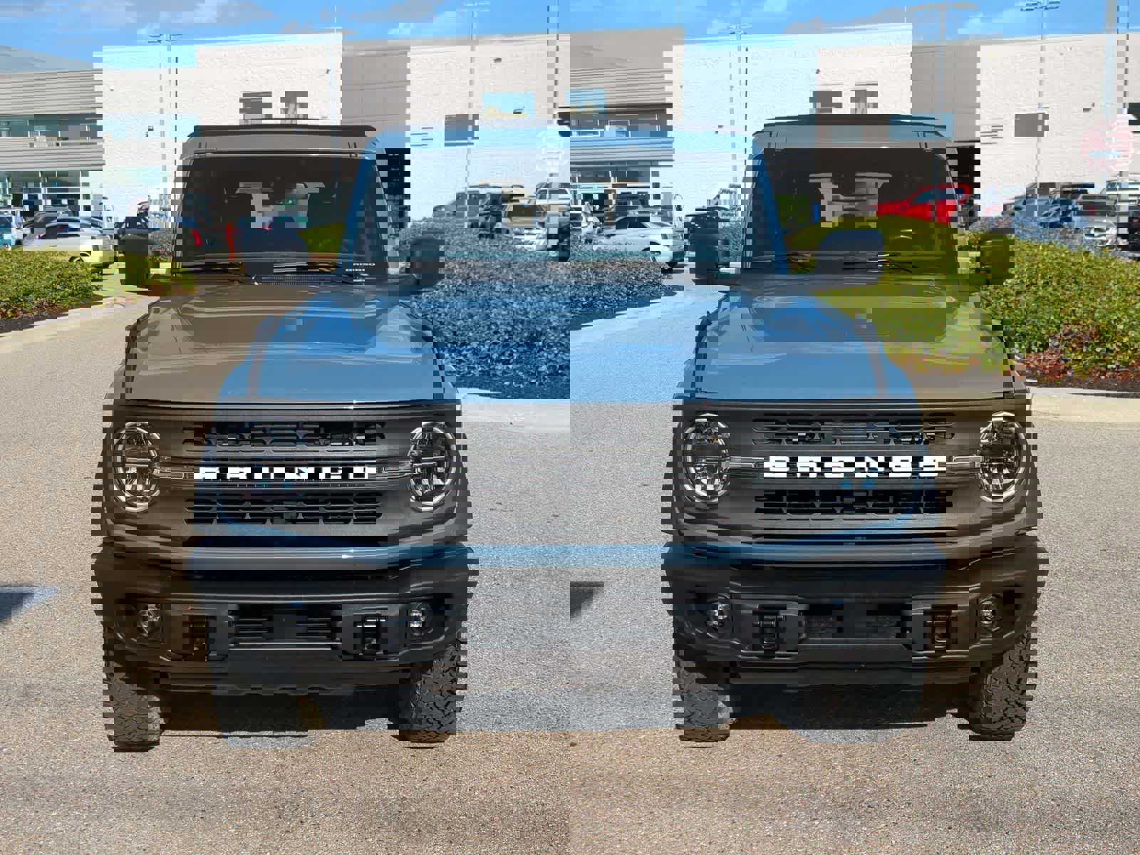 Used 2023 Ford Bronco Black Diamond image 3