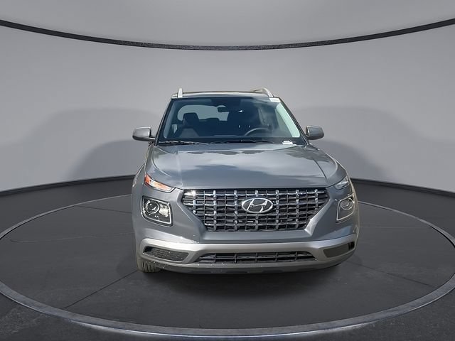 New 2025 Hyundai Venue SEL FWD image 3