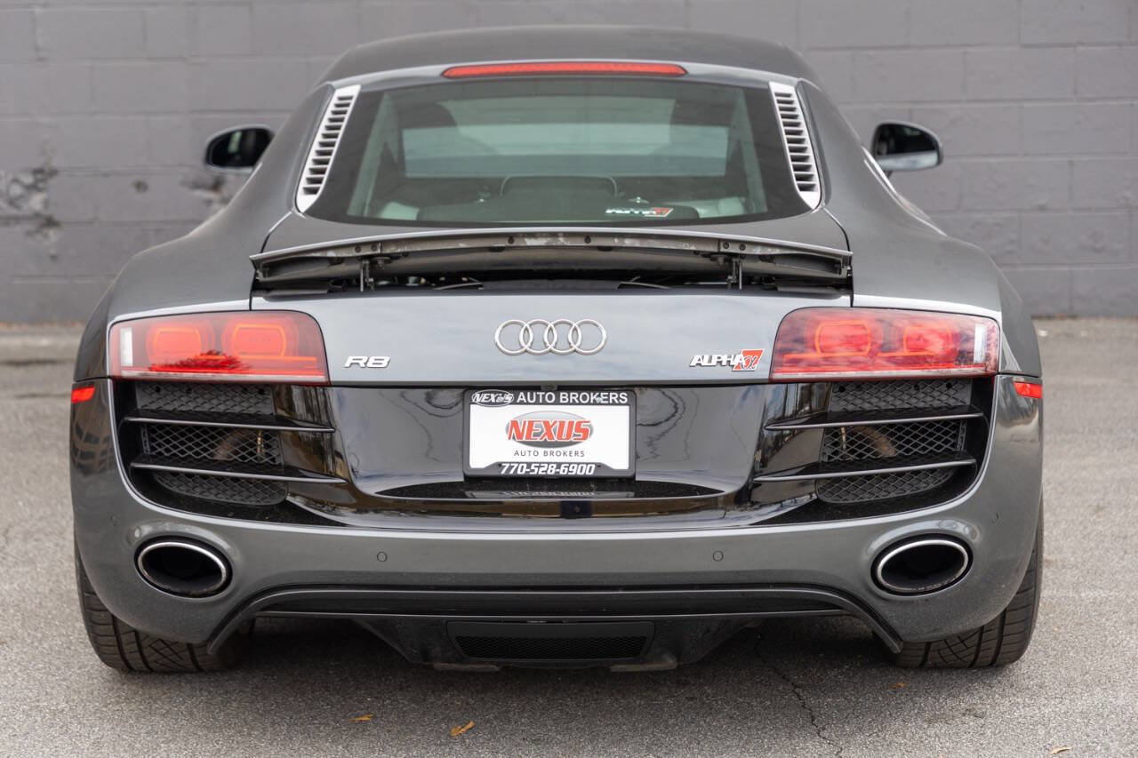 Used 2011 Audi R8 V10 image 9