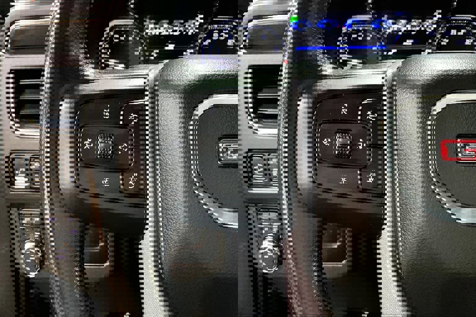 Used 2021 GMC Yukon SLT w/ SLT Premium Package AWD/4WD image 23