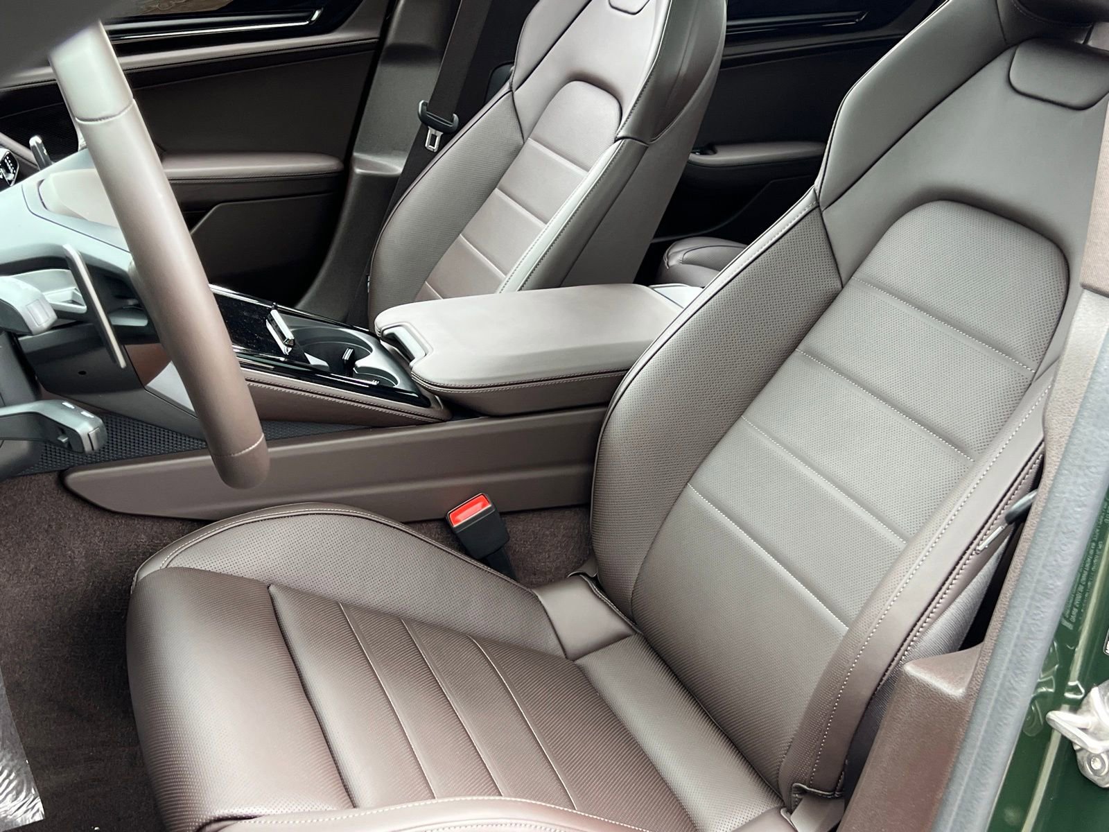 New 2026 Porsche Panamera 4 image 5