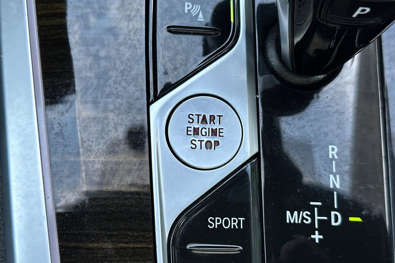 Used 2021 BMW X5 xDrive40i w/ Convenience Package image 26