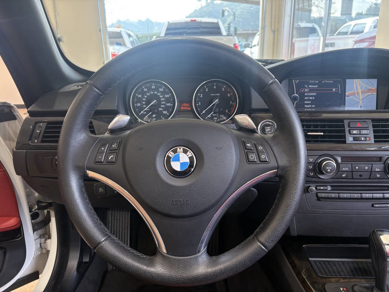Used 2010 BMW 328i Convertible image 15