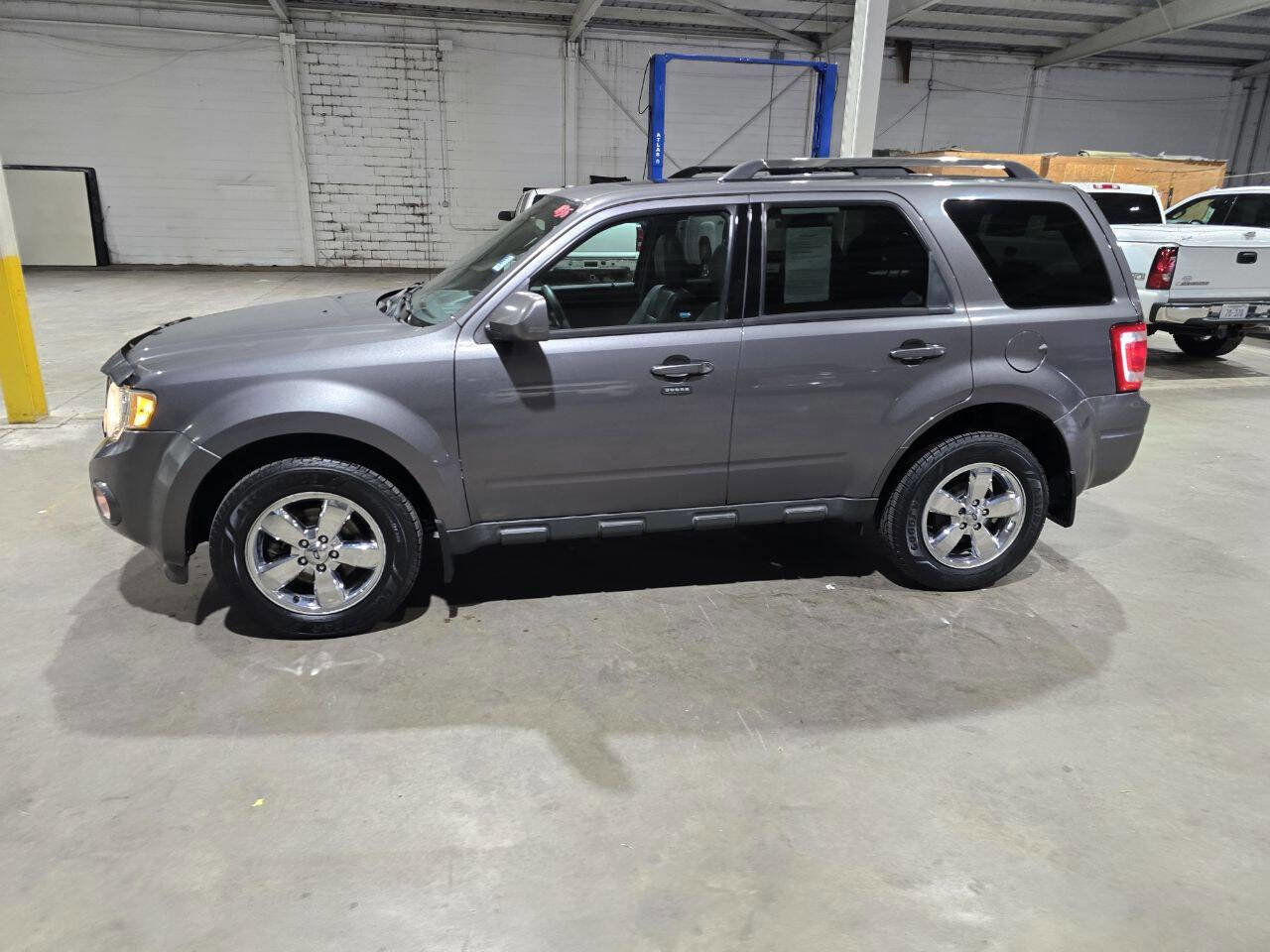 Used 2009 Ford Escape Limited image 3