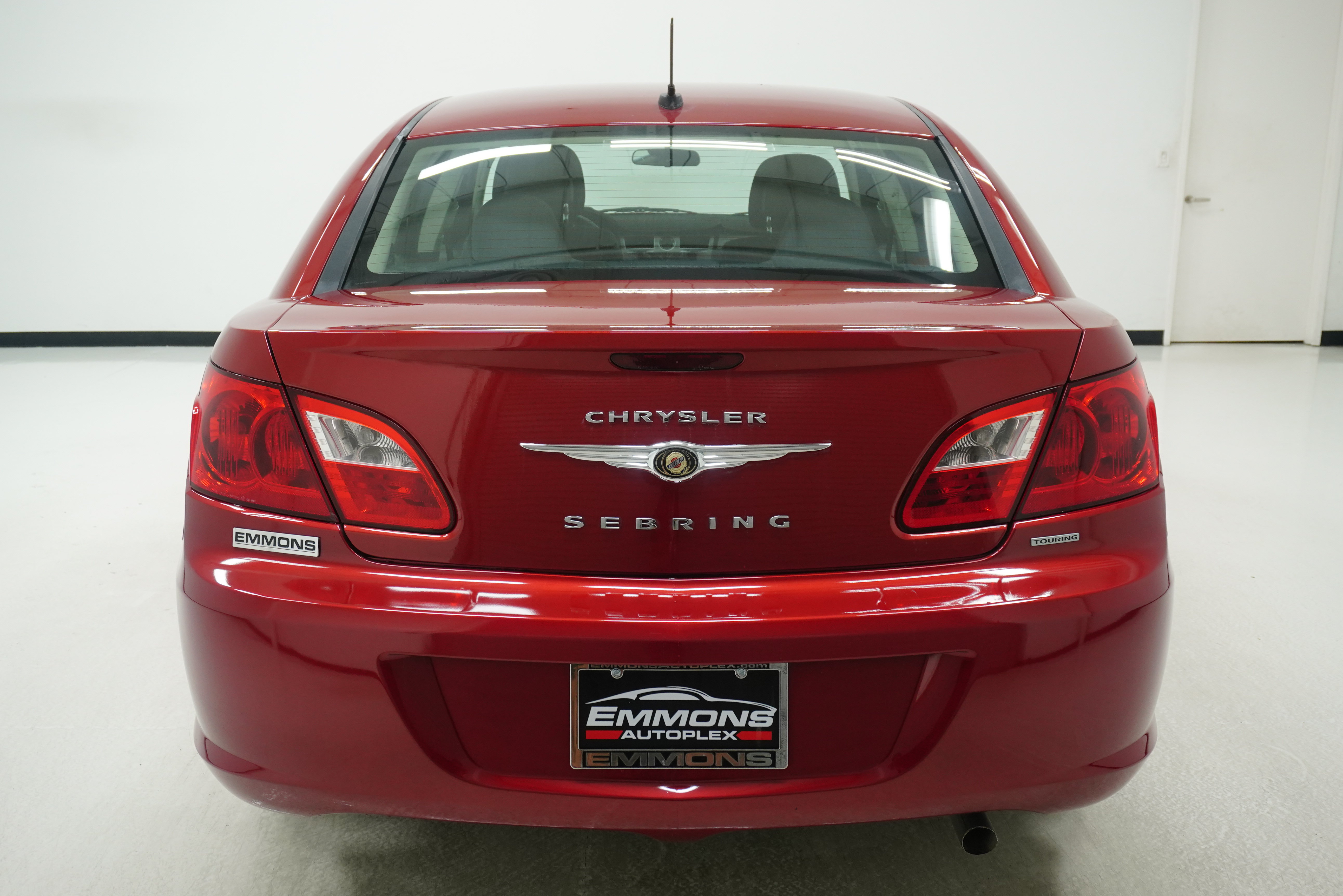 Used 2010 Chrysler Sebring Touring FWD image 5