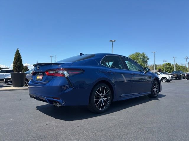Used 2023 Toyota Camry SE FWD image 7