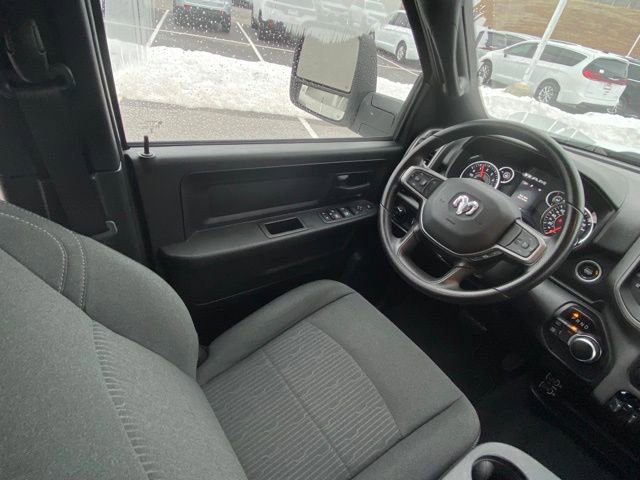 Used 2024 RAM 3500 Tradesman w/ Chrome Appearance Group image 23