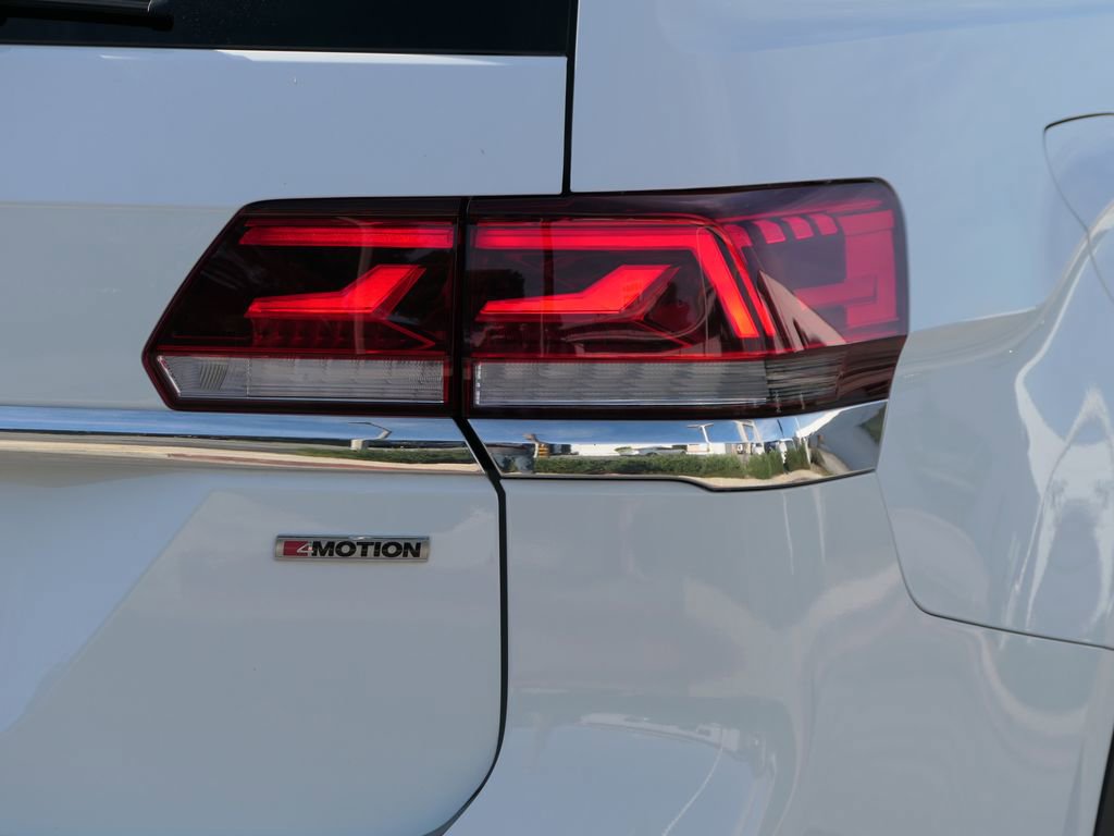 Used 2022 Volkswagen Atlas SEL image 3