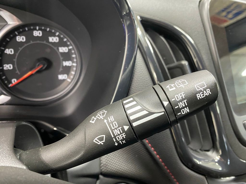 Used 2023 Chevrolet Equinox RS image 34