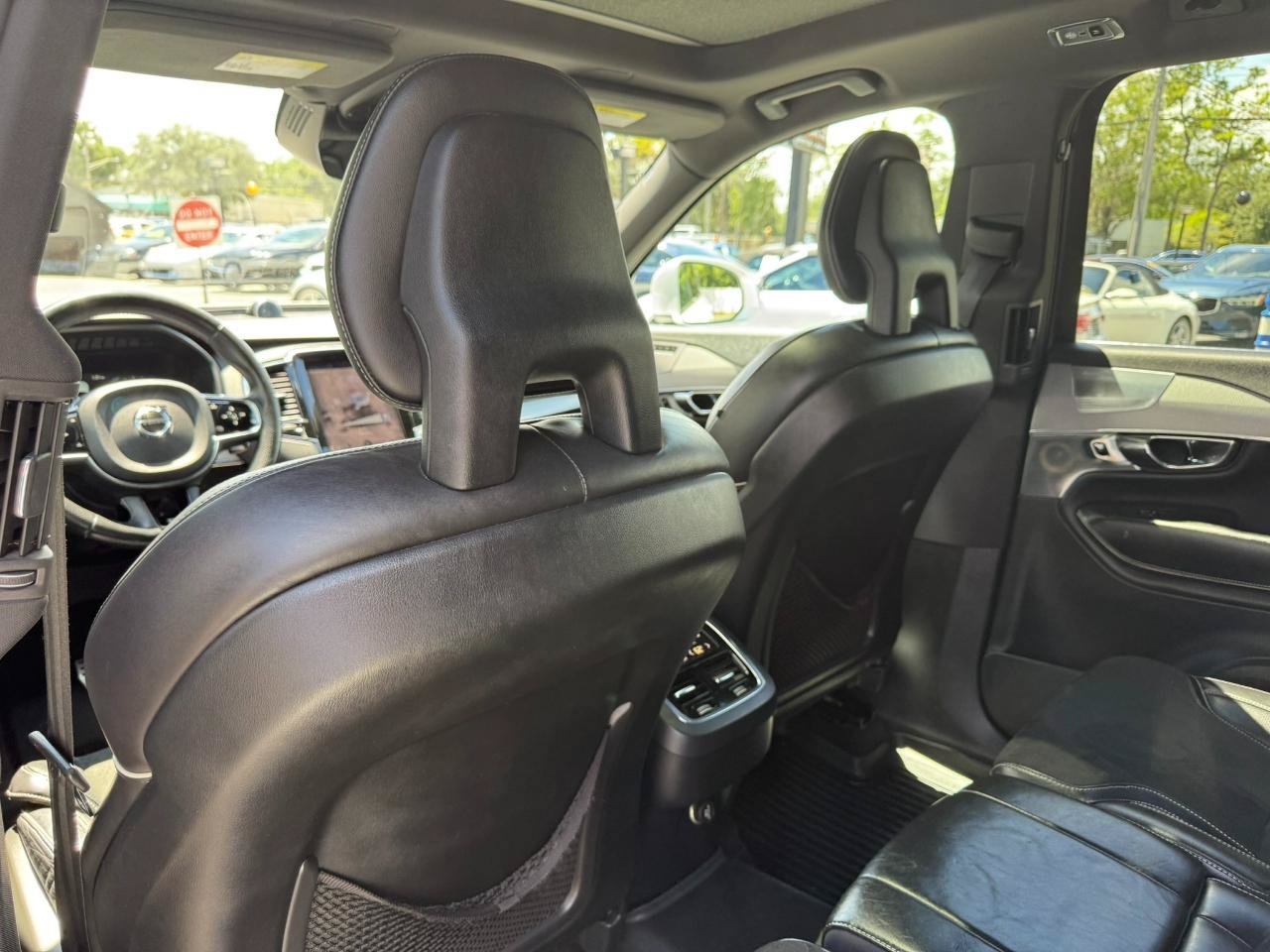 Used 2016 Volvo XC90 T6 R-Design w/ Protection Package Plus AWD/4WD image 26