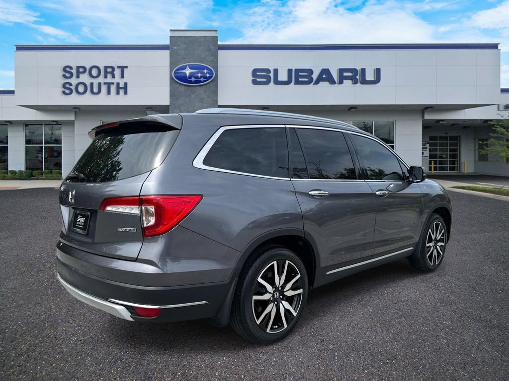 Used 2019 Honda Pilot Touring image 3