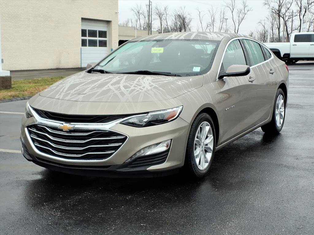 Used 2024 Chevrolet Malibu LT image 2