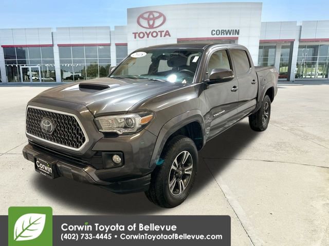 Used 2018 Toyota Tacoma TRD Sport image 4