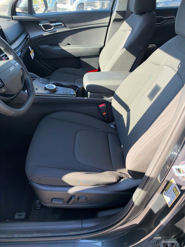 New 2027 Kia Sportage S AWD/4WD image 9