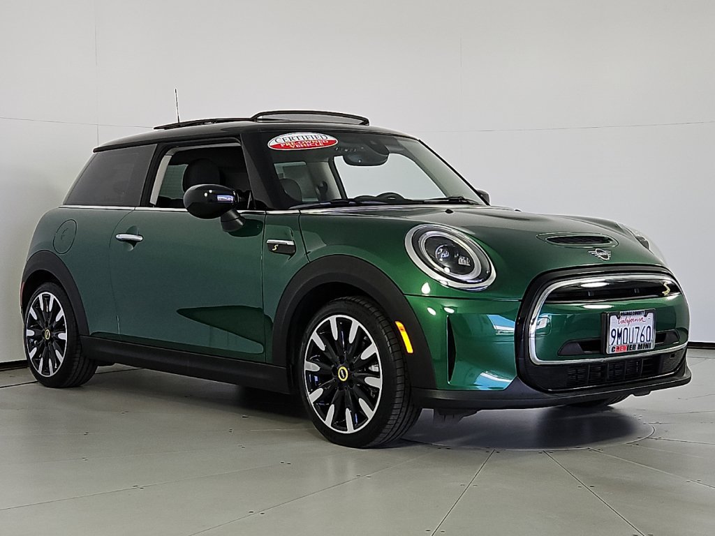 Certified 2024 MINI Cooper SE FWD image 4