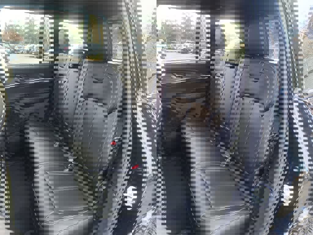 New 2025 Jeep Grand Cherokee Limited w/ Luxury Tech Group II image 23