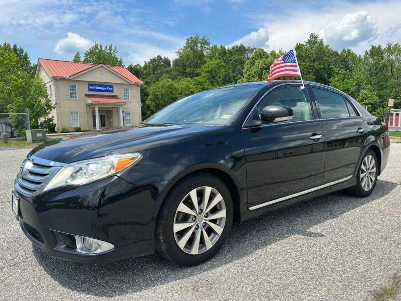 Used 2011 Toyota Avalon Limited FWD image 1