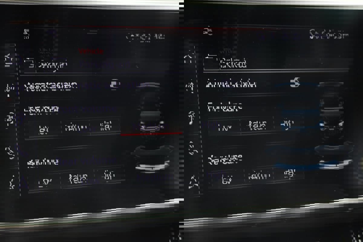 Used 2025 Audi S8 image 66