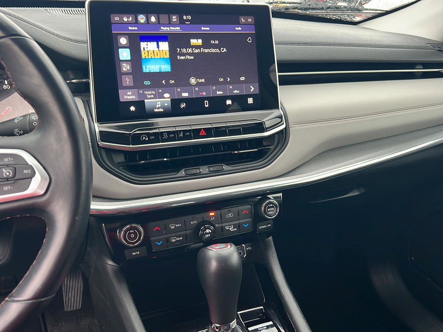 Used 2022 Jeep Compass Limited image 24