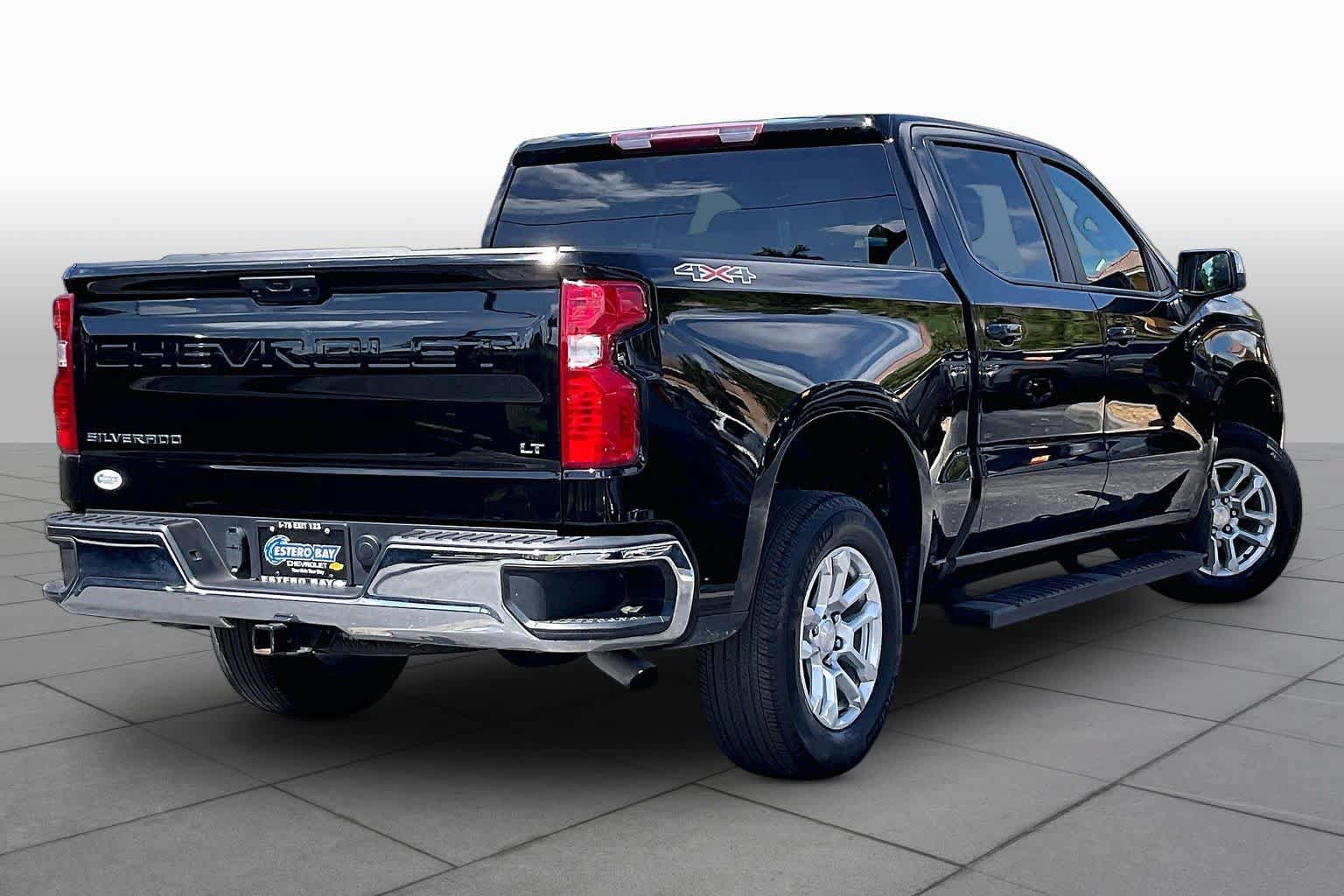 Used 2023 Chevrolet Silverado 1500 LT AWD/4WD image 13