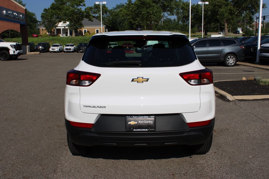 Used 2023 Chevrolet TrailBlazer LS FWD image 26