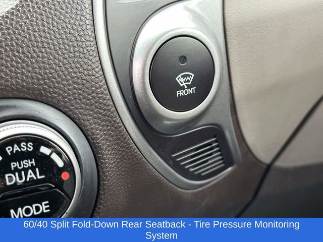 Used 2012 Hyundai Tucson Limited FWD image 8