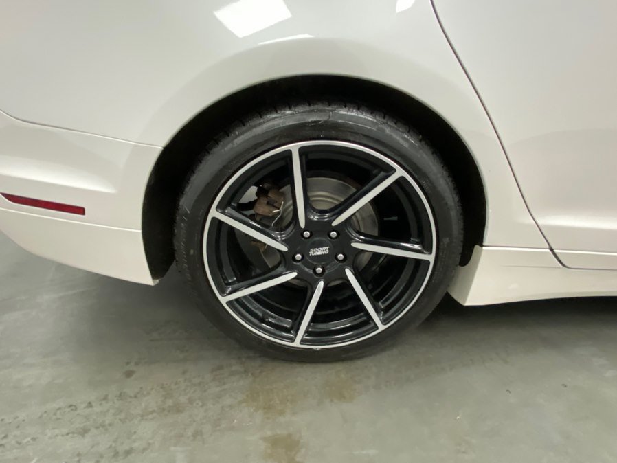 Used 2016 Lincoln MKZ AWD w/ Equipment Group 300A Reserve image 17