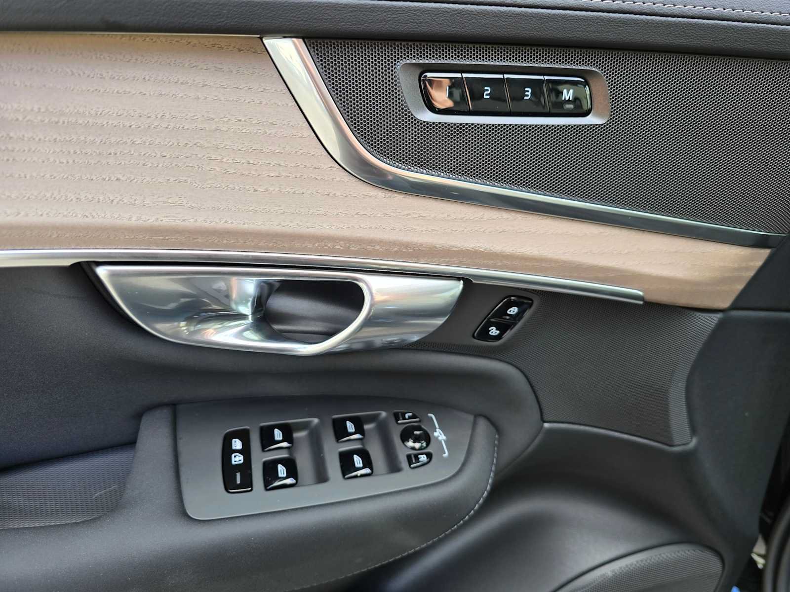 New 2026 Volvo XC90 B5 Core AWD/4WD image 26