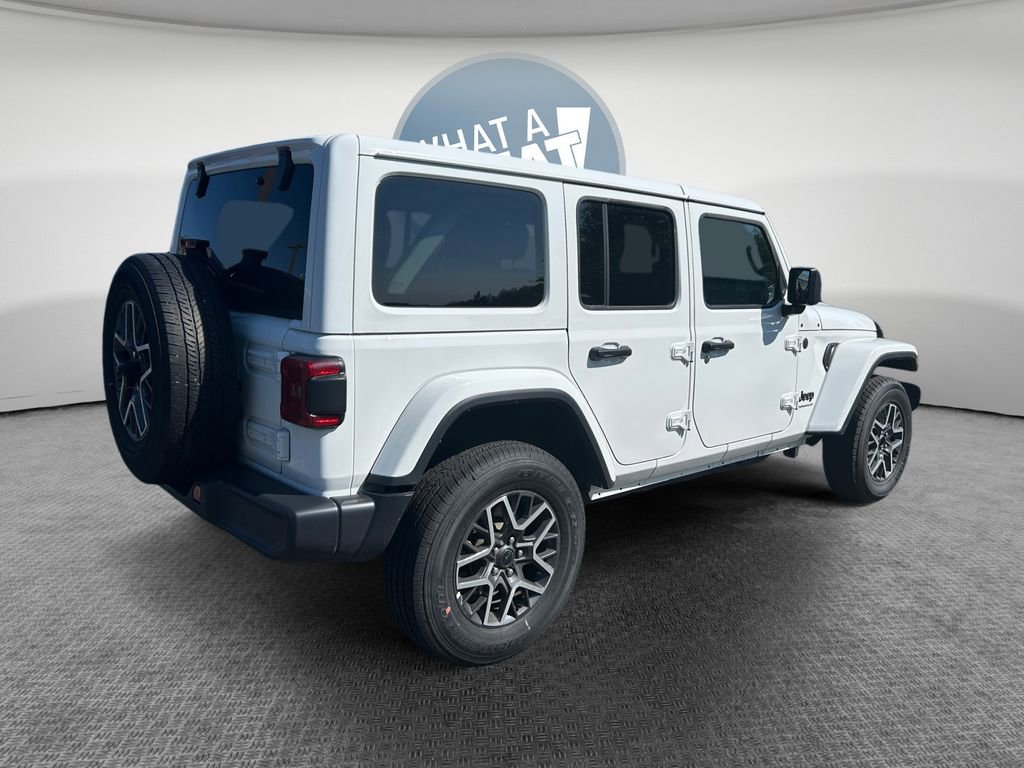 Certified 2025 Jeep Wrangler Unlimited Sahara AWD/4WD image 3