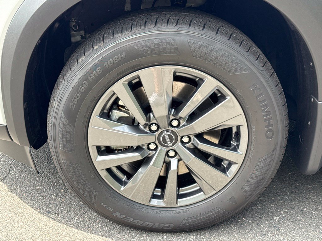 New 2026 Nissan Pathfinder SV FWD image 12