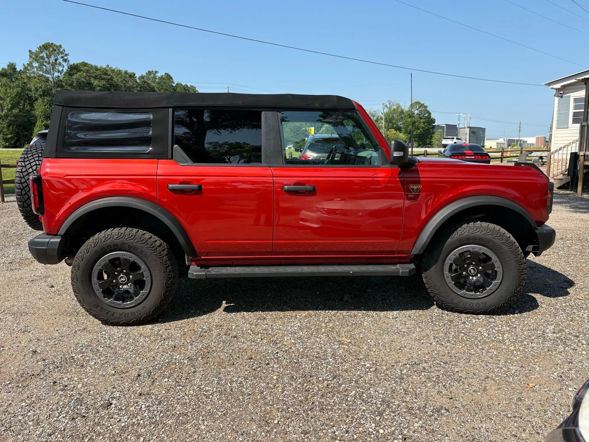 Used 2022 Ford Bronco Badlands image 4