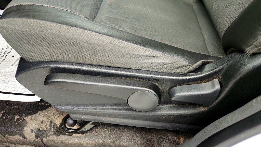 Used 2021 Nissan NV200 SV w/ Sliding Door Glass Package image 12