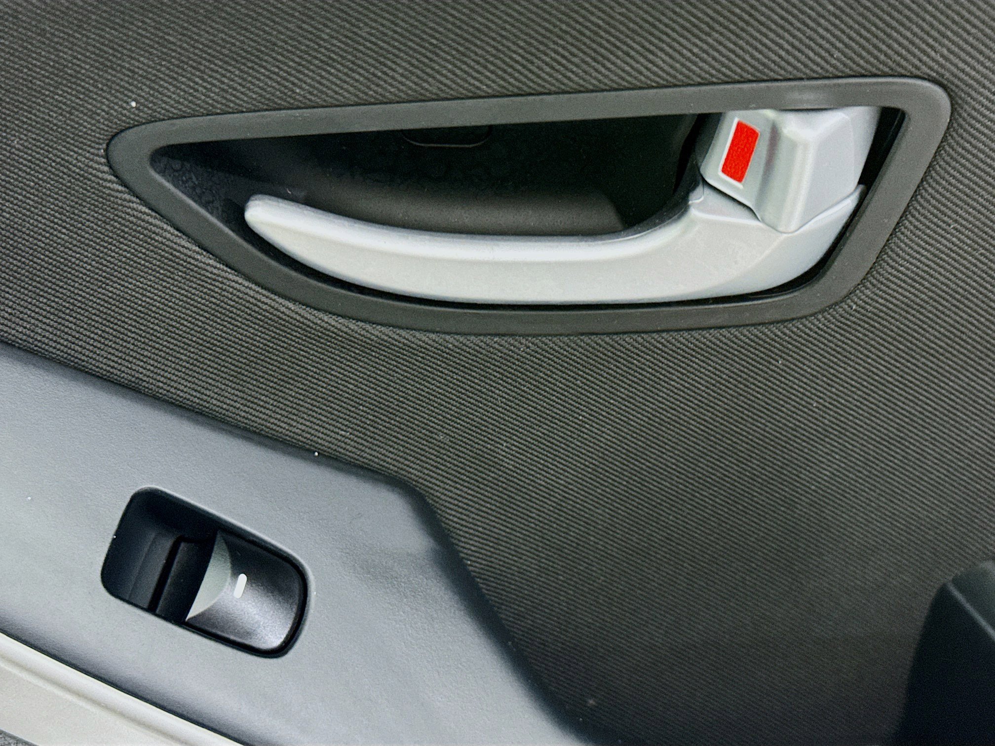 Used 2017 Hyundai Elantra GT image 28