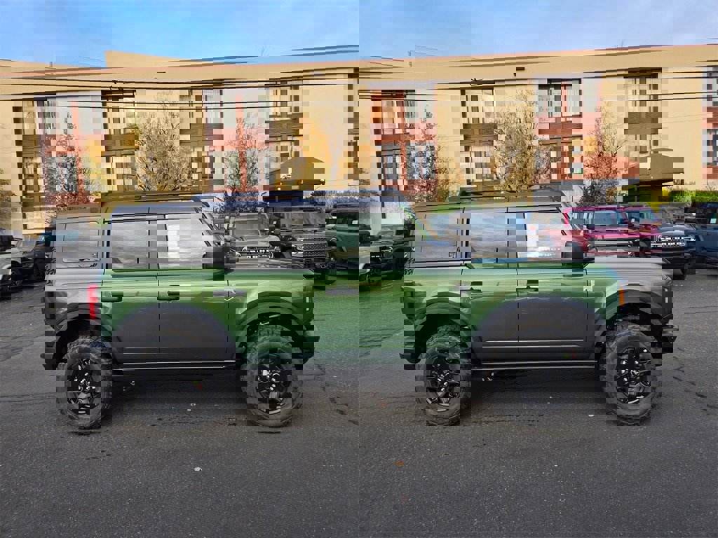 New 2025 Ford Bronco Big Bend w/ Black Diamond Package image 4