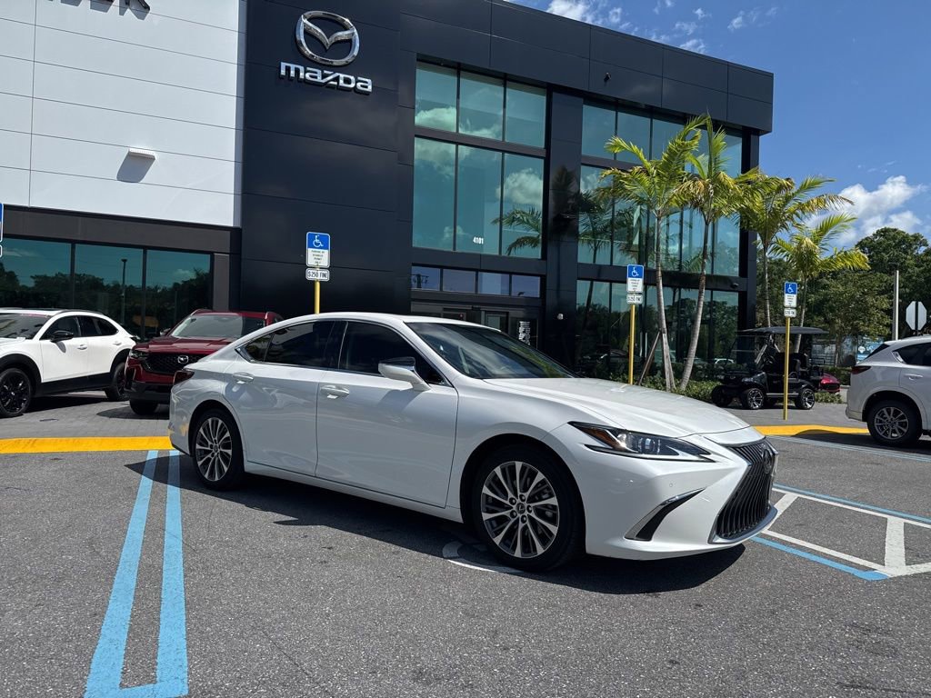 Used 2021 Lexus ES 350 w/ Premium Package image 2