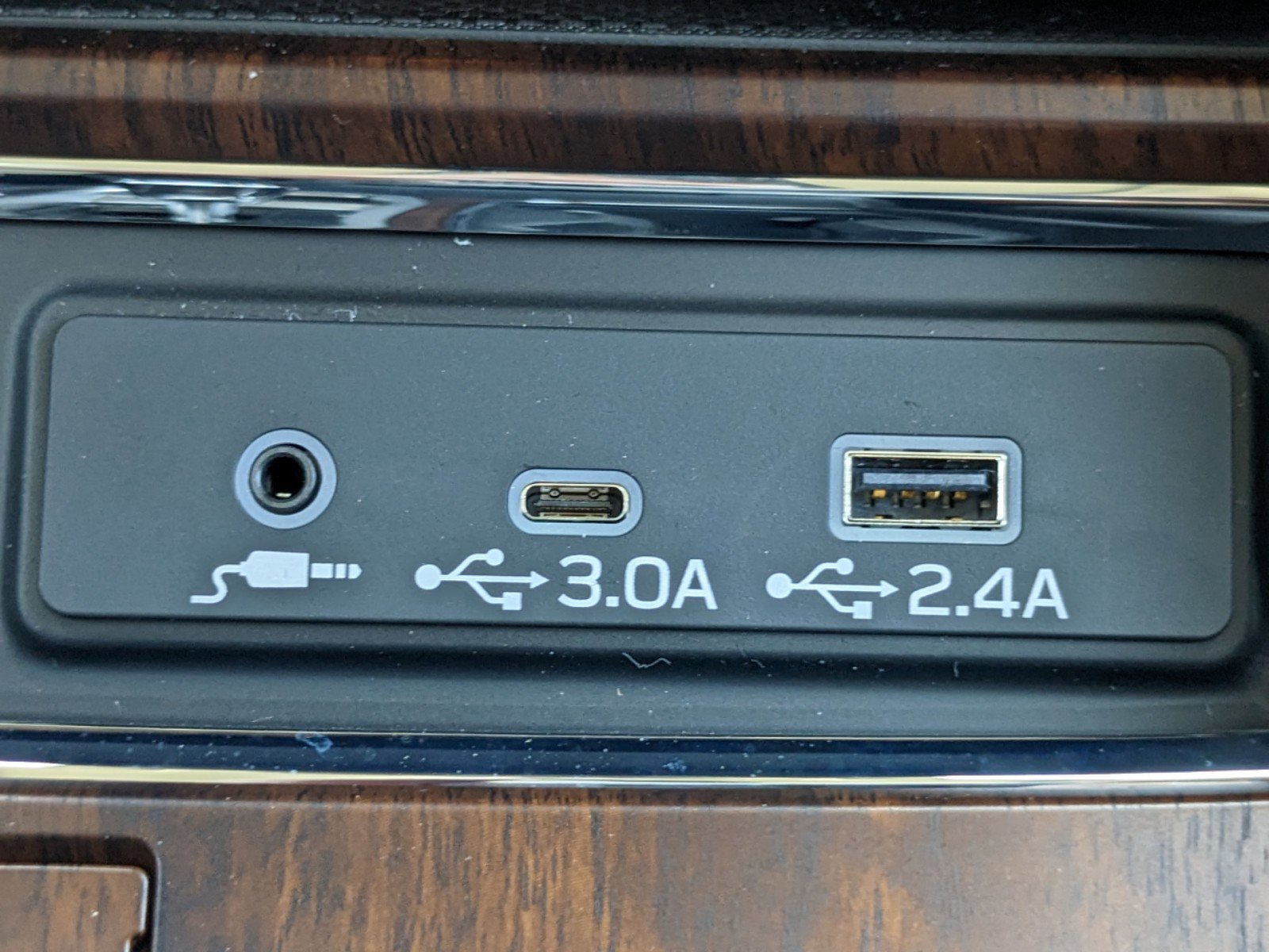 Certified 2024 Subaru Ascent Touring image 29