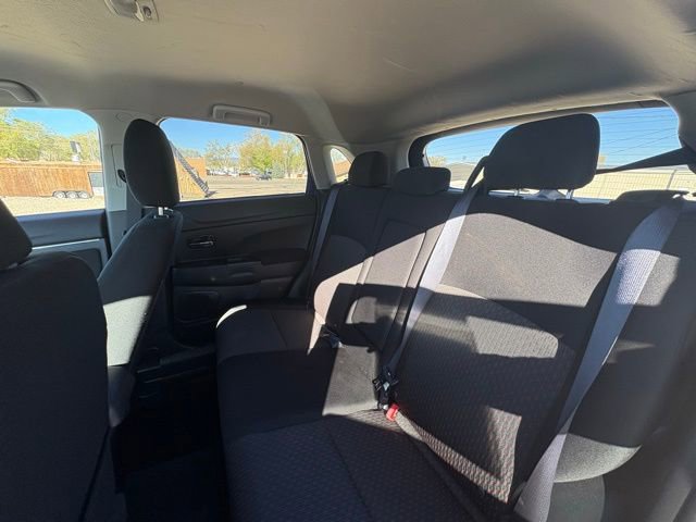 Used 2017 Mitsubishi Outlander Sport SE AWD/4WD image 11