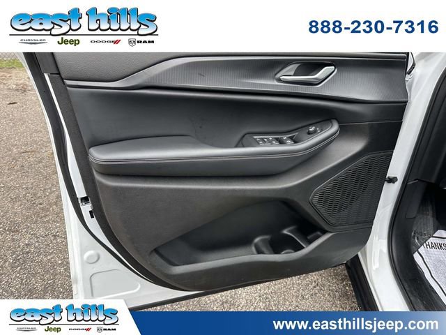 Certified 2023 Jeep Grand Cherokee L Laredo image 13