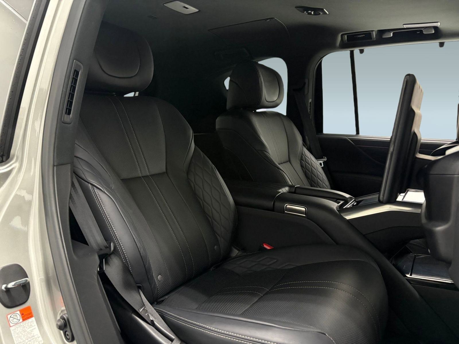 Used 2022 Lexus LX 600 4WD w/ Ultra Luxury Package image 25