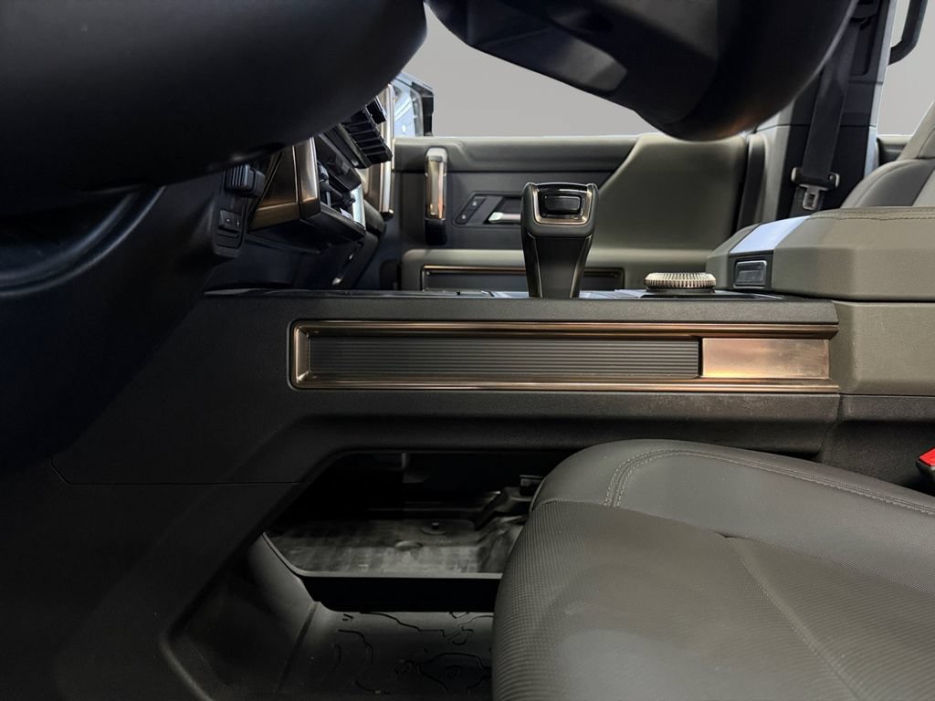 Used 2025 GMC Hummer EV 2X AWD/4WD image 25