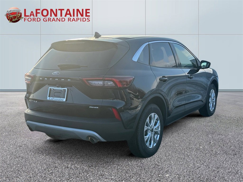 Used 2023 Ford Escape Active image 7