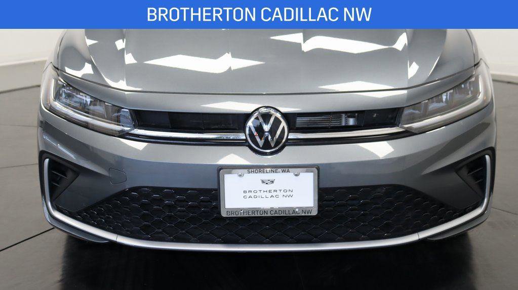 Used 2025 Volkswagen Jetta SE image 11