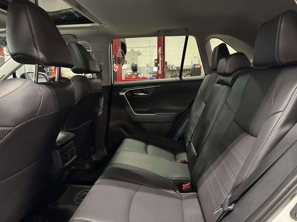 Used 2025 Toyota RAV4 Limited w/ Advanced Technology Package image 11