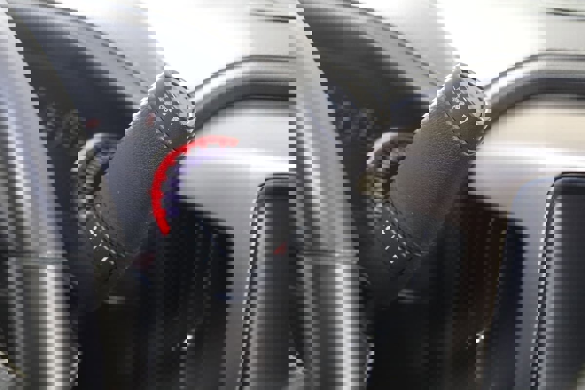 Used 2016 GMC Sierra 2500 Denali w/ Suspension Package, Off-Road AWD/4WD image 7