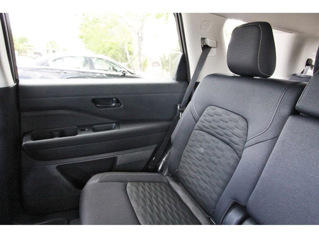 New 2026 Nissan Pathfinder SV FWD image 9